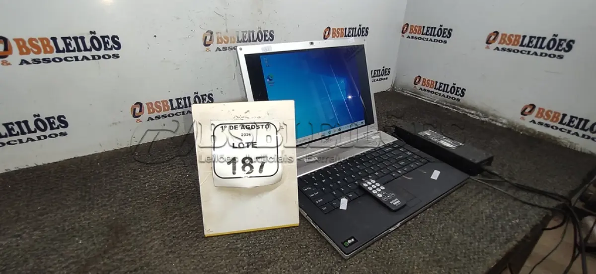 LOTE 187 - 01 NOTEBOOK SERIE VAIO MARCA SONY COM FONTE. (NO ESTADO) ATENÇÃO! FAZER A VISITAÇÃO ANTES DE ARREMATAR, NÃO SABEMOS SE FUNCIONA, LEILÃO NÃO TEM GARANTIA E NEM DEVOLUÇÃO, SUJEITO A POSSÍVEIS AVARIAS VISÍVEIS/OCULTAS E/OU AUSÊNCIA DE COMPONENTES.