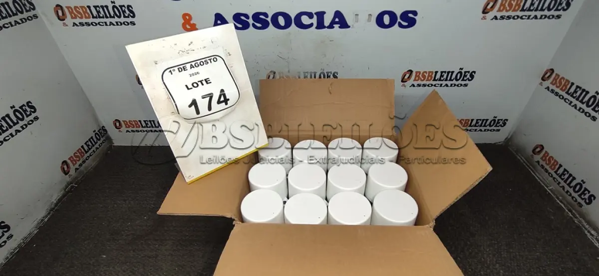 LOTE 174 - 01 CAIXA COM 24 SILICONES ACÉTICO INCOLOR DE 240G CADA MARCA MONUMENTAL. (NO ESTADO) ATENÇÃO! FAZER A VISITAÇÃO ANTES DE ARREMATAR, NÃO SABEMOS SE FUNCIONA, LEILÃO NÃO TEM GARANTIA E NEM DEVOLUÇÃO, SUJEITO A POSSÍVEIS AVARIAS VISÍVEIS/OCULTAS E/OU AUSÊNCIA DE COMPONENTES.