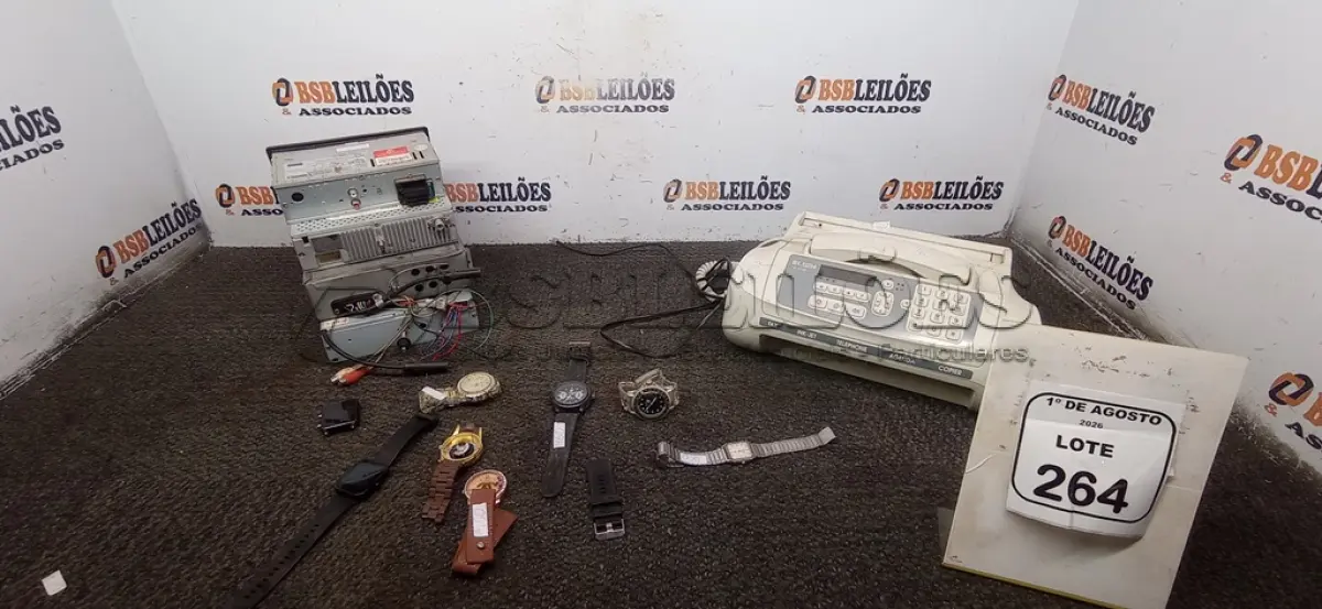 LOTE 264 - 01 APARELHO DE FAX MODELO FXI 3150 MARCA ELGIN, 04 APARELHOS DE SOM AUTOMOTIVO E VÁRIOS RELÓGIOS DE MARCAS DIVERSAS PARA RETIRADA DE PEÇAS. (NO ESTADO) ATENÇÃO! FAZER A VISITAÇÃO ANTES DE ARREMATAR, NÃO SABEMOS SE FUNCIONA, LEILÃO NÃO TEM GARANTIA E NEM DEVOLUÇÃO, SUJEITO A POSSÍVEIS AVARIAS VISÍVEIS/OCULTAS E/OU AUSÊNCIA DE COMPONENTES.