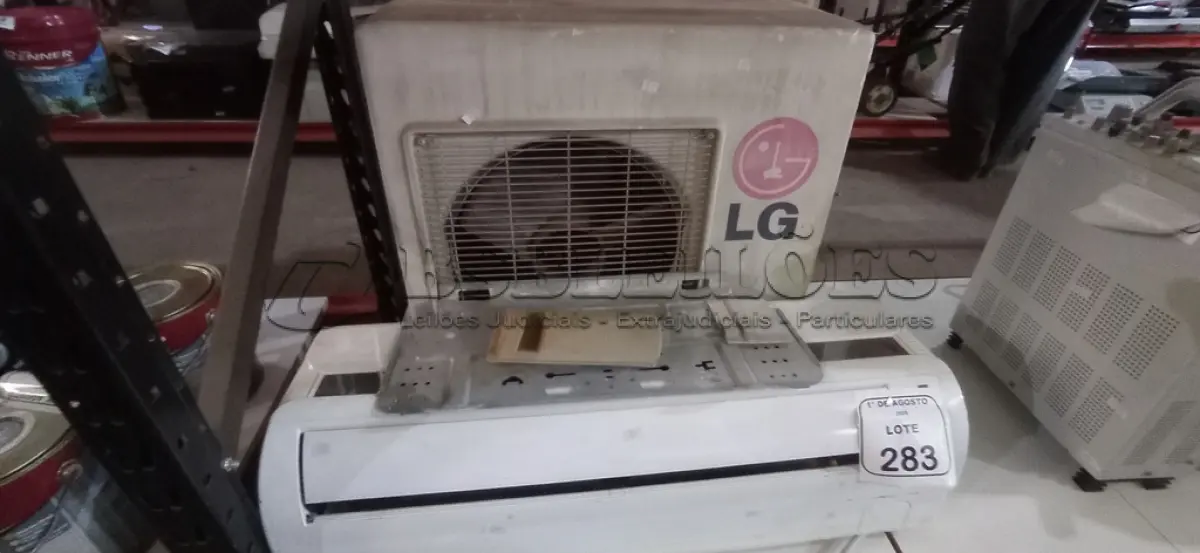 LOTE 283 - 01 EVAPORADORA DE 11000 BTU/H E 01 CONDENSADORA DE 6000 BTU/H. (NO ESTADO) ATENÇÃO! FAZER A VISITAÇÃO ANTES DE ARREMATAR, NÃO SABEMOS SE FUNCIONA, LEILÃO NÃO TEM GARANTIA E NEM DEVOLUÇÃO, SUJEITO A POSSÍVEIS AVARIAS VISÍVEIS/OCULTAS E/OU AUSÊNCIA DE COMPONENTES.