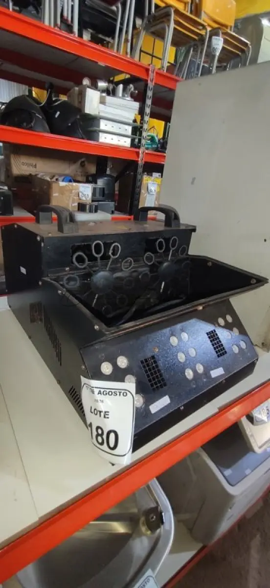 LOTE 180 - 01 MÁQUINA DE FAZER BOLHAS BIVOLT. (NO ESTADO) ATENÇÃO! FAZER A VISITAÇÃO ANTES DE ARREMATAR, NÃO SABEMOS SE FUNCIONA, LEILÃO NÃO TEM GARANTIA E NEM DEVOLUÇÃO, SUJEITO A POSSÍVEIS AVARIAS VISÍVEIS/OCULTAS E/OU AUSÊNCIA DE COMPONENTES.