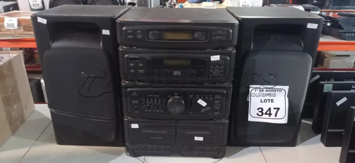 LOTE 347 - 01 APARELHO DE SOM MODELO PSX-19 COM 02 CAIXAS DE SOM MARCA PRECISION. (NO ESTADO) ATENÇÃO! FAZER A VISITAÇÃO ANTES DE ARREMATAR, NÃO SABEMOS SE FUNCIONA, LEILÃO NÃO TEM GARANTIA E NEM DEVOLUÇÃO, SUJEITO A POSSÍVEIS AVARIAS VISÍVEIS/OCULTAS E/OU AUSÊNCIA DE COMPONENTES.