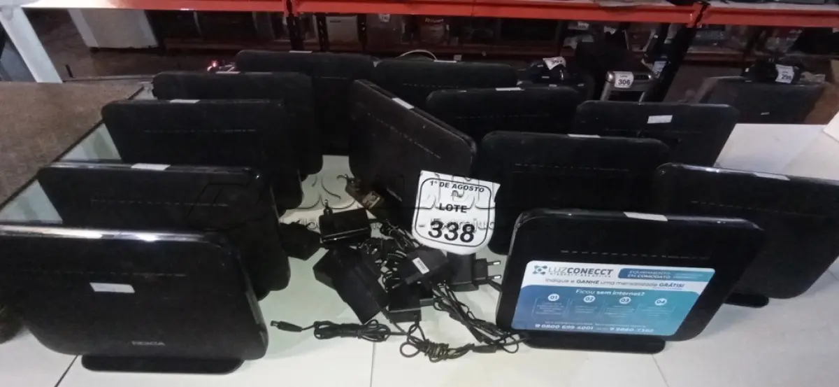 LOTE 338 - 12 ROTEADORES MARCA NOKIA. (NO ESTADO) ATENÇÃO! FAZER A VISITAÇÃO ANTES DE ARREMATAR, NÃO SABEMOS SE FUNCIONA, LEILÃO NÃO TEM GARANTIA E NEM DEVOLUÇÃO, SUJEITO A POSSÍVEIS AVARIAS VISÍVEIS/OCULTAS E/OU AUSÊNCIA DE COMPONENTES.