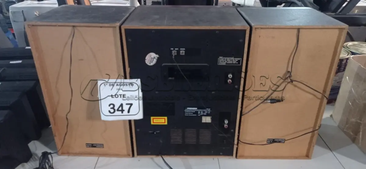 LOTE 347 - 01 APARELHO DE SOM MODELO PSX-19 COM 02 CAIXAS DE SOM MARCA PRECISION. (NO ESTADO) ATENÇÃO! FAZER A VISITAÇÃO ANTES DE ARREMATAR, NÃO SABEMOS SE FUNCIONA, LEILÃO NÃO TEM GARANTIA E NEM DEVOLUÇÃO, SUJEITO A POSSÍVEIS AVARIAS VISÍVEIS/OCULTAS E/OU AUSÊNCIA DE COMPONENTES.