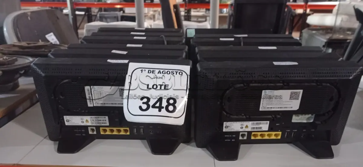 LOTE 348 - 12 ROTEADORES. (NO ESTADO) ATENÇÃO! FAZER A VISITAÇÃO ANTES DE ARREMATAR, NÃO SABEMOS SE FUNCIONA, LEILÃO NÃO TEM GARANTIA E NEM DEVOLUÇÃO, SUJEITO A POSSÍVEIS AVARIAS VISÍVEIS/OCULTAS E/OU AUSÊNCIA DE COMPONENTES.