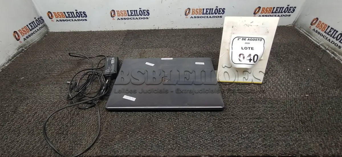 LOTE 040 - 01 NOTEBOOK MARCA POSITIVO COM FONTE. (NO ESTADO) ATENÇÃO! FAZER A VISITAÇÃO ANTES DE ARREMATAR, NÃO SABEMOS SE FUNCIONA, LEILÃO NÃO TEM GARANTIA E NEM DEVOLUÇÃO, SUJEITO A POSSÍVEIS AVARIAS VISÍVEIS/OCULTAS E/OU AUSÊNCIA DE COMPONENTES.