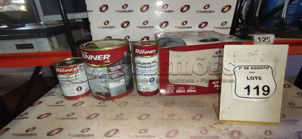LOTE 119 - 01 LATA DE ESMALTE PU DE 2,7L, 01 LATA DE CATALIZADOR DE 900ML E 01 LATA DE DILUENTE DE 900ML. (NO ESTADO) ATENÇÃO! FAZER A VISITAÇÃO ANTES DE ARREMATAR, NÃO SABEMOS SE FUNCIONA, LEILÃO NÃO TEM GARANTIA E NEM DEVOLUÇÃO, SUJEITO A POSSÍVEIS AVARIAS VISÍVEIS/OCULTAS E/OU AUSÊNCIA DE COMPONENTES.