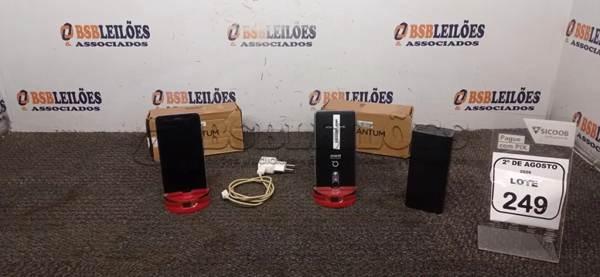 LOTE 249 - 01 POWER BANK E 02 CELULARES. (NO ESTADO) ATENÇÃO! FAZER A VISITAÇÃO ANTES DE ARREMATAR, NÃO SABEMOS SE FUNCIONA, LEILÃO NÃO TEM GARANTIA E NEM DEVOLUÇÃO, SUJEITO A POSSÍVEIS AVARIAS VISÍVEIS/OCULTAS E/OU AUSÊNCIA DE COMPONENTES.