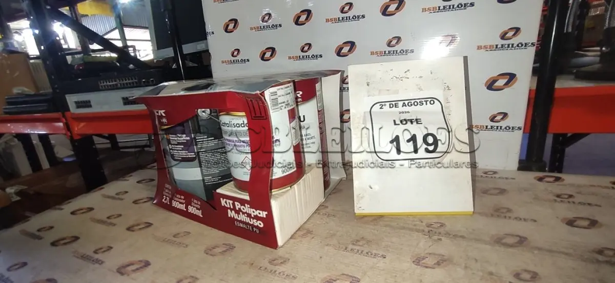 LOTE 119 - 01 LATA DE ESMALTE PU DE 2,7L, 01 LATA DE CATALIZADOR DE 900ML E 01 LATA DE DILUENTE DE 900ML. (NO ESTADO) ATENÇÃO! FAZER A VISITAÇÃO ANTES DE ARREMATAR, NÃO SABEMOS SE FUNCIONA, LEILÃO NÃO TEM GARANTIA E NEM DEVOLUÇÃO, SUJEITO A POSSÍVEIS AVARIAS VISÍVEIS/OCULTAS E/OU AUSÊNCIA DE COMPONENTES.