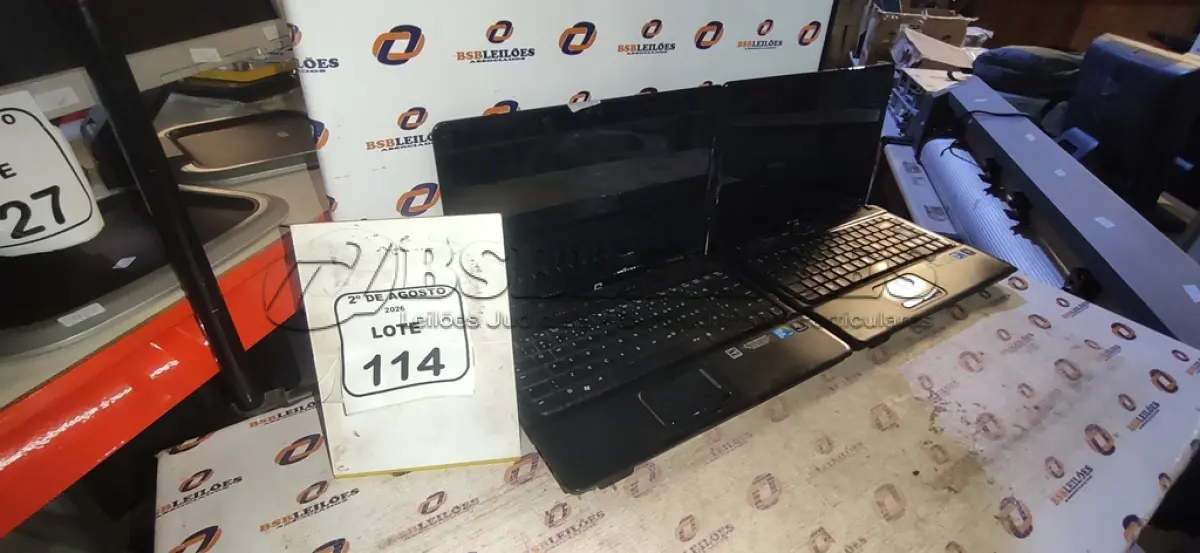 LOTE 114 - 02 NOTEBOOKS MARCA COMPAQ SEM FONTE. (NO ESTADO) ATENÇÃO! FAZER A VISITAÇÃO ANTES DE ARREMATAR, NÃO SABEMOS SE FUNCIONA, LEILÃO NÃO TEM GARANTIA E NEM DEVOLUÇÃO, SUJEITO A POSSÍVEIS AVARIAS VISÍVEIS/OCULTAS E/OU AUSÊNCIA DE COMPONENTES.