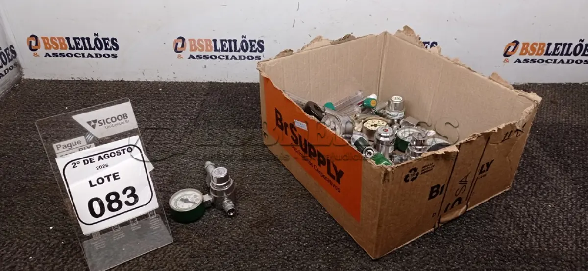 LOTE 083 - 01 LOTE COM VÁRIOS CONJUNTOS DE REGULADORES DE PRESSÃO COM FLUXÔMETRO. (NO ESTADO) ATENÇÃO! FAZER A VISITAÇÃO ANTES DE ARREMATAR, NÃO SABEMOS SE FUNCIONA, LEILÃO NÃO TEM GARANTIA E NEM DEVOLUÇÃO, SUJEITO A POSSÍVEIS AVARIAS VISÍVEIS/OCULTAS E/OU AUSÊNCIA DE COMPONENTES.