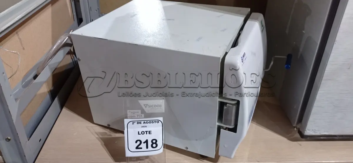 LOTE 218 - 01 ESTERILIZADOR TIPO AUTOCLAVE MARCA ALT. (NO ESTADO) ATENÇÃO! FAZER A VISITAÇÃO ANTES DE ARREMATAR, NÃO SABEMOS SE FUNCIONA, LEILÃO NÃO TEM GARANTIA E NEM DEVOLUÇÃO, SUJEITO A POSSÍVEIS AVARIAS VISÍVEIS/OCULTAS E/OU AUSÊNCIA DE COMPONENTES.