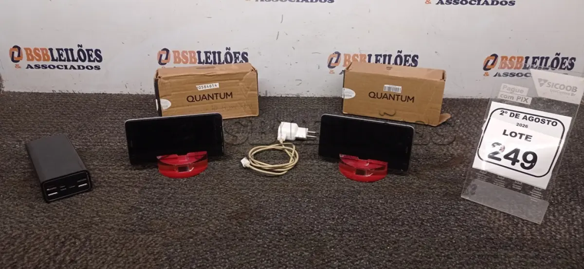 LOTE 249 - 01 POWER BANK E 02 CELULARES. (NO ESTADO) ATENÇÃO! FAZER A VISITAÇÃO ANTES DE ARREMATAR, NÃO SABEMOS SE FUNCIONA, LEILÃO NÃO TEM GARANTIA E NEM DEVOLUÇÃO, SUJEITO A POSSÍVEIS AVARIAS VISÍVEIS/OCULTAS E/OU AUSÊNCIA DE COMPONENTES.