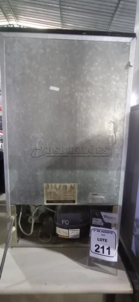 LOTE 211 - 01 FRIGOBAR 220V MARCA CONSUL. (NO ESTADO) ATENÇÃO! FAZER A VISITAÇÃO ANTES DE ARREMATAR, NÃO SABEMOS SE FUNCIONA, LEILÃO NÃO TEM GARANTIA E NEM DEVOLUÇÃO, SUJEITO A POSSÍVEIS AVARIAS VISÍVEIS/OCULTAS E/OU AUSÊNCIA DE COMPONENTES.