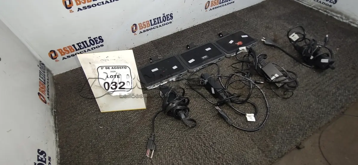 LOTE 032 - 03 MINIS COMPUTADORES TERMINAIS MARCA WYSE. (NO ESTADO) ATENÇÃO! FAZER A VISITAÇÃO ANTES DE ARREMATAR, NÃO SABEMOS SE FUNCIONA, LEILÃO NÃO TEM GARANTIA E NEM DEVOLUÇÃO, SUJEITO A POSSÍVEIS AVARIAS VISÍVEIS/OCULTAS E/OU AUSÊNCIA DE COMPONENTES.