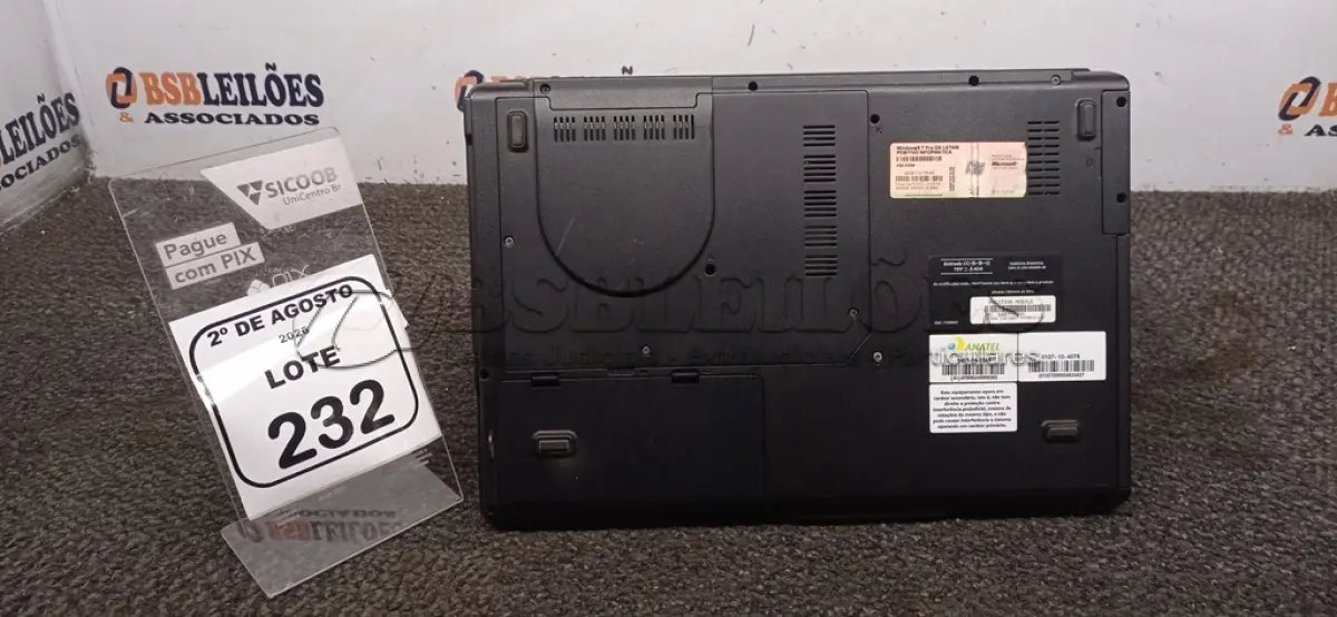 LOTE 232 - 01 NOTEBOOK MARCA POSITIVO SEM FONTE. (NO ESTADO) ATENÇÃO! FAZER A VISITAÇÃO ANTES DE ARREMATAR, NÃO SABEMOS SE FUNCIONA, LEILÃO NÃO TEM GARANTIA E NEM DEVOLUÇÃO, SUJEITO A POSSÍVEIS AVARIAS VISÍVEIS/OCULTAS E/OU AUSÊNCIA DE COMPONENTES.
