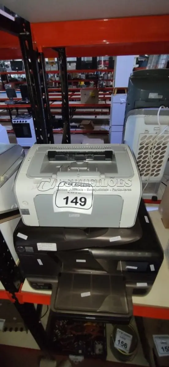 LOTE 149 - 01 IMPRESSORA MODELO LASERJET P1102 MARCA HP E 01 IMPRESSORA MODELO OFFICEJET PRO 8600 PLUS MARCA HP. (NO ESTADO) ATENÇÃO! FAZER A VISITAÇÃO ANTES DE ARREMATAR, NÃO SABEMOS SE FUNCIONA, LEILÃO NÃO TEM GARANTIA E NEM DEVOLUÇÃO, SUJEITO A POSSÍVEIS AVARIAS VISÍVEIS/OCULTAS E/OU AUSÊNCIA DE COMPONENTES.