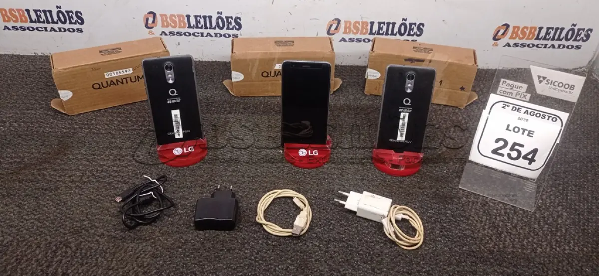 LOTE 254 - 03 CELULARES MARCA QUANTUM. (NO ESTADO) ATENÇÃO! FAZER A VISITAÇÃO ANTES DE ARREMATAR, NÃO SABEMOS SE FUNCIONA, LEILÃO NÃO TEM GARANTIA E NEM DEVOLUÇÃO, SUJEITO A POSSÍVEIS AVARIAS VISÍVEIS/OCULTAS E/OU AUSÊNCIA DE COMPONENTES.