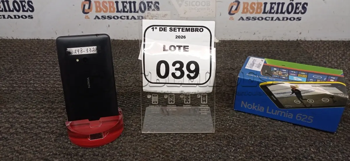 LOTE 039 - 01 CELULAR MODELO LUMIA 625 MARCA NOKIA SEM CARREGADOR. (NO ESTADO) ATENÇÃO! FAZER A VISITAÇÃO ANTES DE ARREMATAR, NÃO SABEMOS SE FUNCIONA, LEILÃO NÃO TEM GARANTIA E NEM DEVOLUÇÃO, SUJEITO A POSSÍVEIS AVARIAS VISÍVEIS/OCULTAS E/OU AUSÊNCIA DE COMPONENTES.