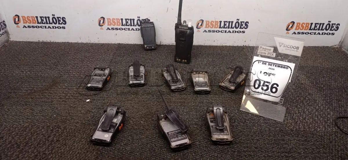 LOTE 056 - 01 LOTE COM VÁRIOS RÁDIOS COMUNICADORES. (NO ESTADO) ATENÇÃO! FAZER A VISITAÇÃO ANTES DE ARREMATAR, NÃO SABEMOS SE FUNCIONA, LEILÃO NÃO TEM GARANTIA E NEM DEVOLUÇÃO, SUJEITO A POSSÍVEIS AVARIAS VISÍVEIS/OCULTAS E/OU AUSÊNCIA DE COMPONENTES.