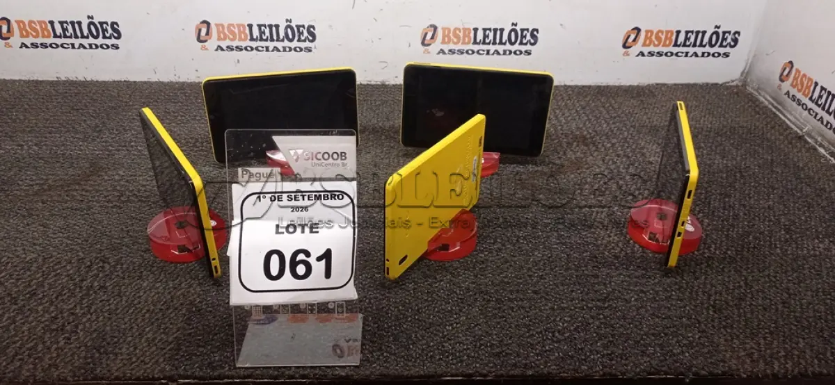 LOTE 061 - 05 TABLETS SEM FONTE. (NO ESTADO) ATENÇÃO! FAZER A VISITAÇÃO ANTES DE ARREMATAR, NÃO SABEMOS SE FUNCIONA, LEILÃO NÃO TEM GARANTIA E NEM DEVOLUÇÃO, SUJEITO A POSSÍVEIS AVARIAS VISÍVEIS/OCULTAS E/OU AUSÊNCIA DE COMPONENTES.