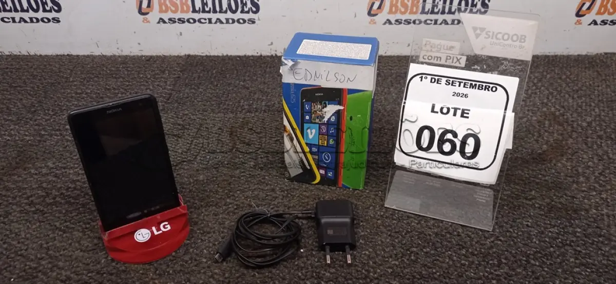 LOTE 060 - 01 CELULAR MODELO LUMIA 625 MARCA NOKIA SEM CARREGADOR. (NO ESTADO) ATENÇÃO! FAZER A VISITAÇÃO ANTES DE ARREMATAR, NÃO SABEMOS SE FUNCIONA, LEILÃO NÃO TEM GARANTIA E NEM DEVOLUÇÃO, SUJEITO A POSSÍVEIS AVARIAS VISÍVEIS/OCULTAS E/OU AUSÊNCIA DE COMPONENTES.