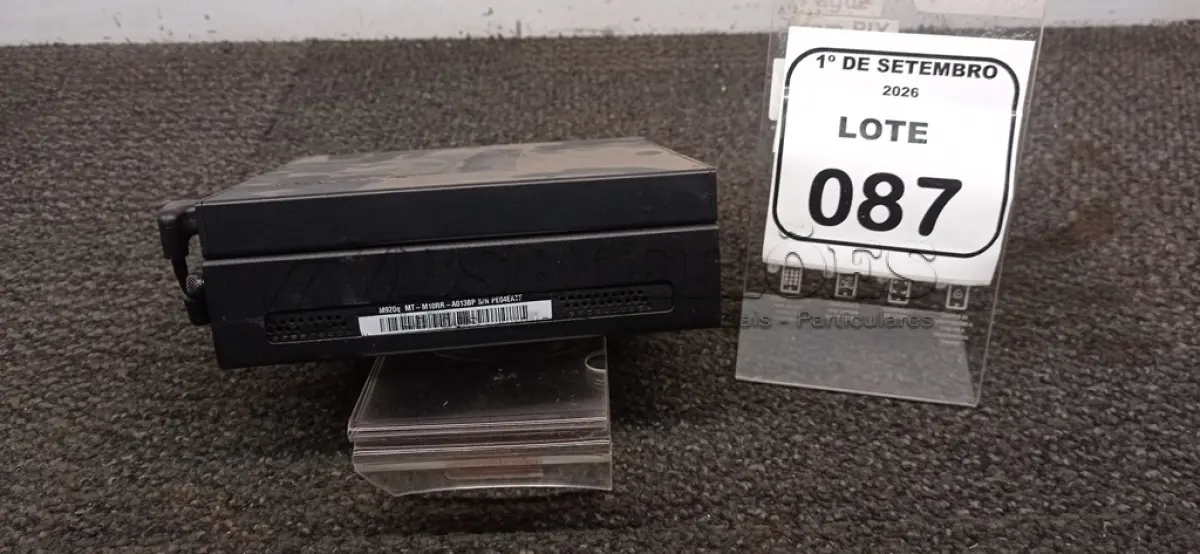 LOTE 087 - 01 MINI PC MODELO THINKCENTRE MARCA LENOVO. (NO ESTADO) ATENÇÃO! FAZER A VISITAÇÃO ANTES DE ARREMATAR, NÃO SABEMOS SE FUNCIONA, LEILÃO NÃO TEM GARANTIA E NEM DEVOLUÇÃO, SUJEITO A POSSÍVEIS AVARIAS VISÍVEIS/OCULTAS E/OU AUSÊNCIA DE COMPONENTES.
