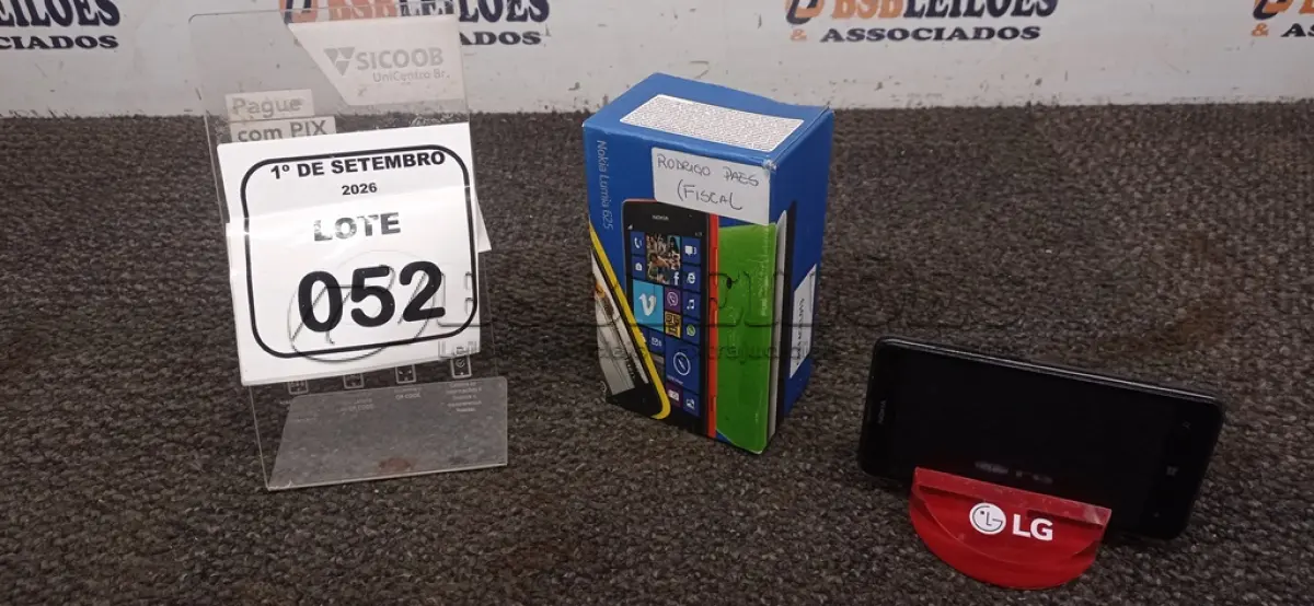 LOTE 052 - 01 CELULAR MODELO LUMIA 625 MARCA NOKIA SEM CARREGADOR. (NO ESTADO) ATENÇÃO! FAZER A VISITAÇÃO ANTES DE ARREMATAR, NÃO SABEMOS SE FUNCIONA, LEILÃO NÃO TEM GARANTIA E NEM DEVOLUÇÃO, SUJEITO A POSSÍVEIS AVARIAS VISÍVEIS/OCULTAS E/OU AUSÊNCIA DE COMPONENTES.