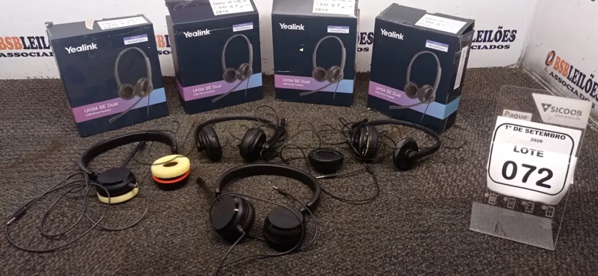 LOTE 072 - 04 HEADSETS MARCA YEALINK. (NO ESTADO) ATENÇÃO! FAZER A VISITAÇÃO ANTES DE ARREMATAR, NÃO SABEMOS SE FUNCIONA, LEILÃO NÃO TEM GARANTIA E NEM DEVOLUÇÃO, SUJEITO A POSSÍVEIS AVARIAS VISÍVEIS/OCULTAS E/OU AUSÊNCIA DE COMPONENTES.