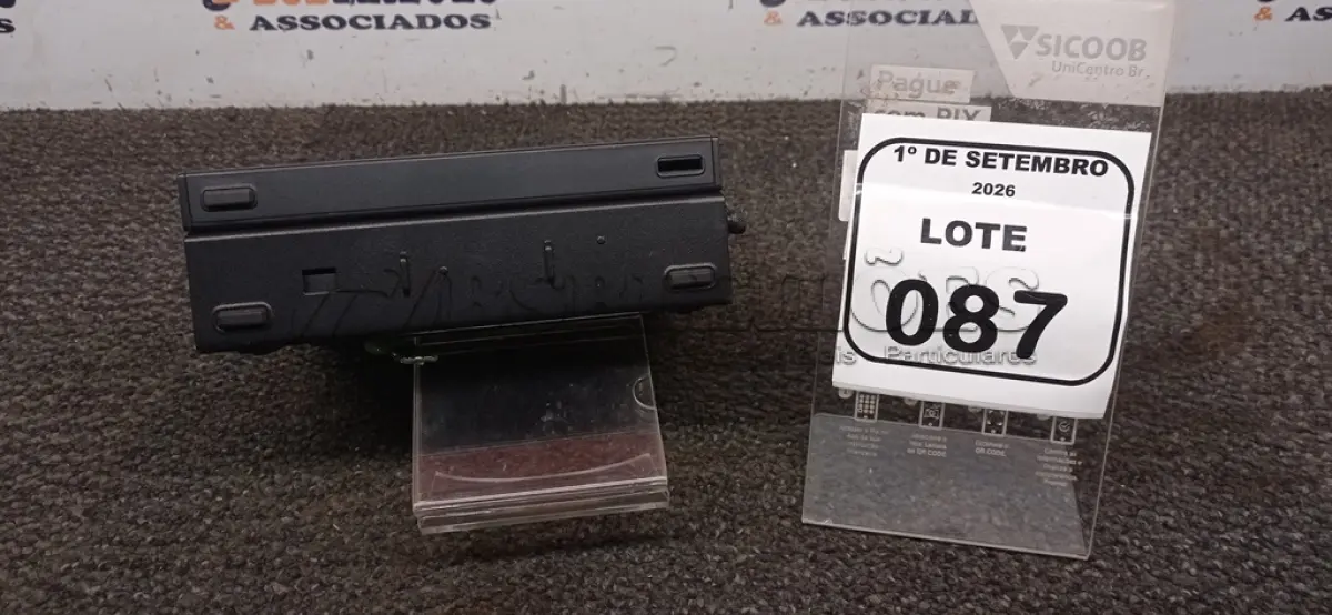 LOTE 087 - 01 MINI PC MODELO THINKCENTRE MARCA LENOVO. (NO ESTADO) ATENÇÃO! FAZER A VISITAÇÃO ANTES DE ARREMATAR, NÃO SABEMOS SE FUNCIONA, LEILÃO NÃO TEM GARANTIA E NEM DEVOLUÇÃO, SUJEITO A POSSÍVEIS AVARIAS VISÍVEIS/OCULTAS E/OU AUSÊNCIA DE COMPONENTES.