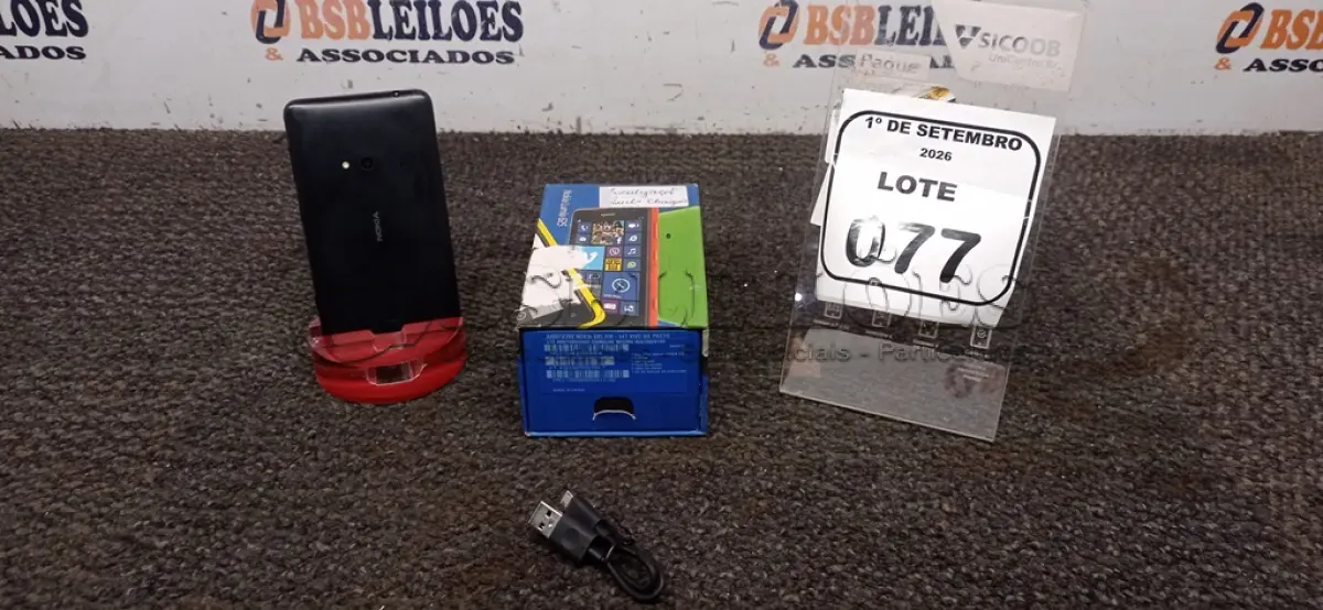LOTE 077 - 01 CELULAR MODELO LUMIA 625 MARCA NOKIA SEM CARREGADOR. (NO ESTADO) ATENÇÃO! FAZER A VISITAÇÃO ANTES DE ARREMATAR, NÃO SABEMOS SE FUNCIONA, LEILÃO NÃO TEM GARANTIA E NEM DEVOLUÇÃO, SUJEITO A POSSÍVEIS AVARIAS VISÍVEIS/OCULTAS E/OU AUSÊNCIA DE COMPONENTES.