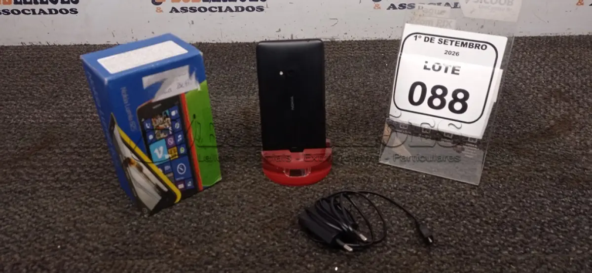 LOTE 088 - 01 CELULAR MODELO LUMIA 625 MARCA NOKIA SEM CARREGADOR. (NO ESTADO) ATENÇÃO! FAZER A VISITAÇÃO ANTES DE ARREMATAR, NÃO SABEMOS SE FUNCIONA, LEILÃO NÃO TEM GARANTIA E NEM DEVOLUÇÃO, SUJEITO A POSSÍVEIS AVARIAS VISÍVEIS/OCULTAS E/OU AUSÊNCIA DE COMPONENTES.