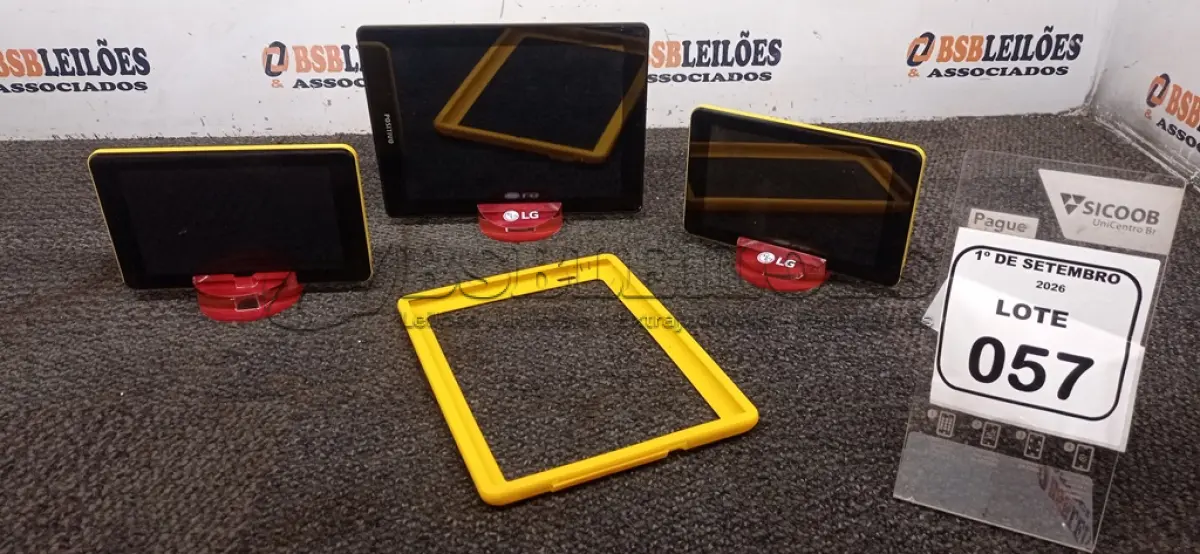 LOTE 057 - 03 TABLETS SEM FONTE. (NO ESTADO) ATENÇÃO! FAZER A VISITAÇÃO ANTES DE ARREMATAR, NÃO SABEMOS SE FUNCIONA, LEILÃO NÃO TEM GARANTIA E NEM DEVOLUÇÃO, SUJEITO A POSSÍVEIS AVARIAS VISÍVEIS/OCULTAS E/OU AUSÊNCIA DE COMPONENTES.