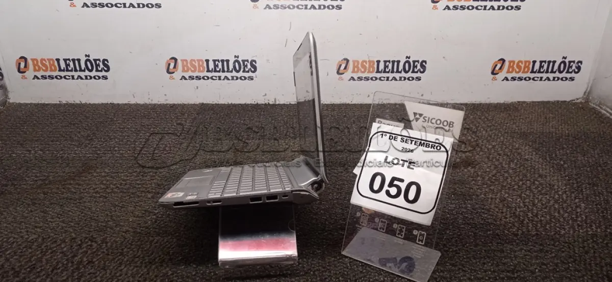LOTE 050 - 01 NETEBOOK MARCA HP SEM FONTE. (NO ESTADO) ATENÇÃO! FAZER A VISITAÇÃO ANTES DE ARREMATAR, NÃO SABEMOS SE FUNCIONA, LEILÃO NÃO TEM GARANTIA E NEM DEVOLUÇÃO, SUJEITO A POSSÍVEIS AVARIAS VISÍVEIS/OCULTAS E/OU AUSÊNCIA DE COMPONENTES.