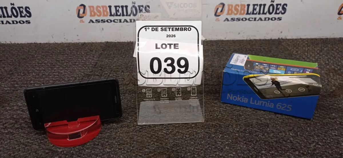 LOTE 039 - 01 CELULAR MODELO LUMIA 625 MARCA NOKIA SEM CARREGADOR. (NO ESTADO) ATENÇÃO! FAZER A VISITAÇÃO ANTES DE ARREMATAR, NÃO SABEMOS SE FUNCIONA, LEILÃO NÃO TEM GARANTIA E NEM DEVOLUÇÃO, SUJEITO A POSSÍVEIS AVARIAS VISÍVEIS/OCULTAS E/OU AUSÊNCIA DE COMPONENTES.