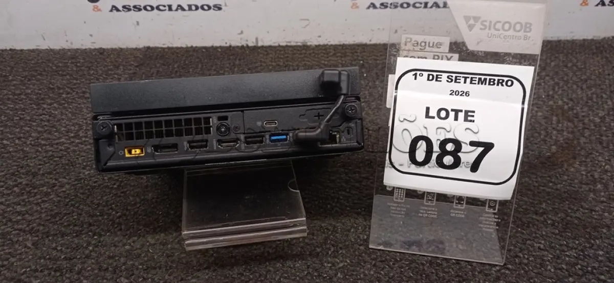 LOTE 087 - 01 MINI PC MODELO THINKCENTRE MARCA LENOVO. (NO ESTADO) ATENÇÃO! FAZER A VISITAÇÃO ANTES DE ARREMATAR, NÃO SABEMOS SE FUNCIONA, LEILÃO NÃO TEM GARANTIA E NEM DEVOLUÇÃO, SUJEITO A POSSÍVEIS AVARIAS VISÍVEIS/OCULTAS E/OU AUSÊNCIA DE COMPONENTES.