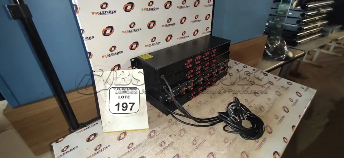 LOTE 197 - 04 FONTES RACK 19’’ MARCA FRELUX. (NO ESTADO) ATENÇÃO! FAZER A VISITAÇÃO ANTES DE ARREMATAR, NÃO SABEMOS SE FUNCIONA, LEILÃO NÃO TEM GARANTIA E NEM DEVOLUÇÃO, SUJEITO A POSSÍVEIS AVARIAS VISÍVEIS/OCULTAS E/OU AUSÊNCIA DE COMPONENTES.