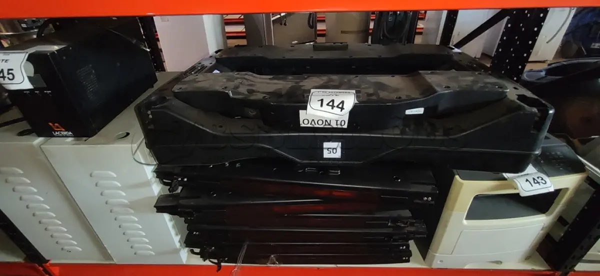 LOTE 144 - 01 PORTAL DETECTOR DE METAL PORTÁTIL. (NO ESTADO) ATENÇÃO! FAZER A VISITAÇÃO ANTES DE ARREMATAR, NÃO SABEMOS SE FUNCIONA, LEILÃO NÃO TEM GARANTIA E NEM DEVOLUÇÃO, SUJEITO A POSSÍVEIS AVARIAS VISÍVEIS/OCULTAS E/OU AUSÊNCIA DE COMPONENTES.