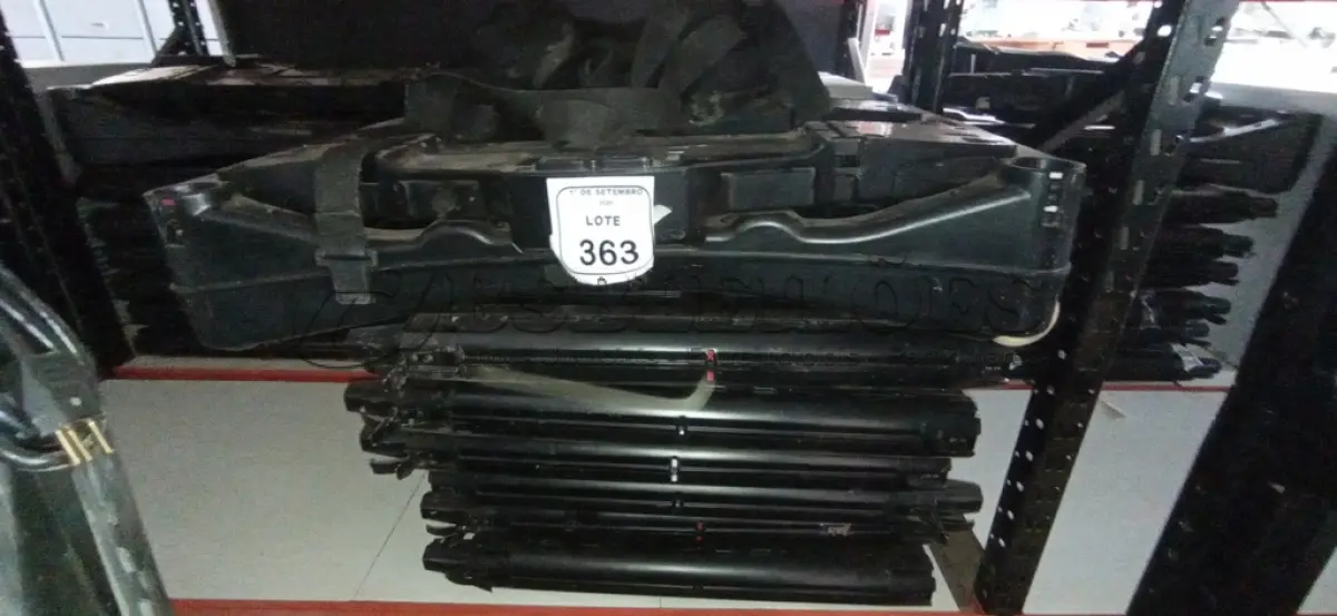 LOTE 363 - 01 PORTAL DETECTOR DE METAL PORTÁTIL. (NO ESTADO) ATENÇÃO! FAZER A VISITAÇÃO ANTES DE ARREMATAR, NÃO SABEMOS SE FUNCIONA, LEILÃO NÃO TEM GARANTIA E NEM DEVOLUÇÃO, SUJEITO A POSSÍVEIS AVARIAS VISÍVEIS/OCULTAS E/OU AUSÊNCIA DE COMPONENTES.