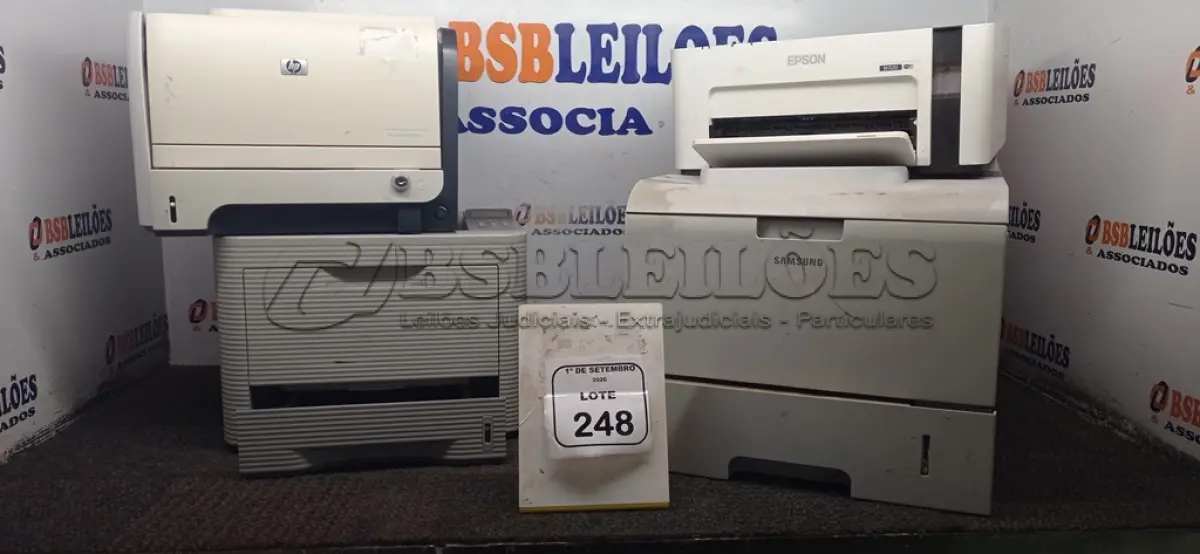 LOTE 248 - 04 IMPRESSORAS DE MARCAS E MODELOS DIVERSOS. (NO ESTADO) ATENÇÃO! FAZER A VISITAÇÃO ANTES DE ARREMATAR, NÃO SABEMOS SE FUNCIONA, LEILÃO NÃO TEM GARANTIA E NEM DEVOLUÇÃO, SUJEITO A POSSÍVEIS AVARIAS VISÍVEIS/OCULTAS E/OU AUSÊNCIA DE COMPONENTES.