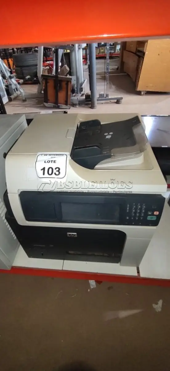 LOTE 103 - 01 IMPRESSORA MULTIFUNCIONAL MODELO M4555MFP MARCA HP. (NO ESTADO) ATENÇÃO! FAZER A VISITAÇÃO ANTES DE ARREMATAR, NÃO SABEMOS SE FUNCIONA, LEILÃO NÃO TEM GARANTIA E NEM DEVOLUÇÃO, SUJEITO A POSSÍVEIS AVARIAS VISÍVEIS/OCULTAS E/OU AUSÊNCIA DE COMPONENTES.