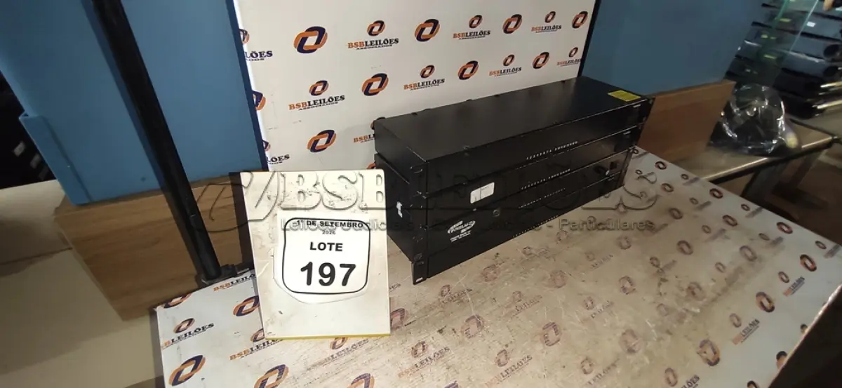LOTE 197 - 04 FONTES RACK 19’’ MARCA FRELUX. (NO ESTADO) ATENÇÃO! FAZER A VISITAÇÃO ANTES DE ARREMATAR, NÃO SABEMOS SE FUNCIONA, LEILÃO NÃO TEM GARANTIA E NEM DEVOLUÇÃO, SUJEITO A POSSÍVEIS AVARIAS VISÍVEIS/OCULTAS E/OU AUSÊNCIA DE COMPONENTES.