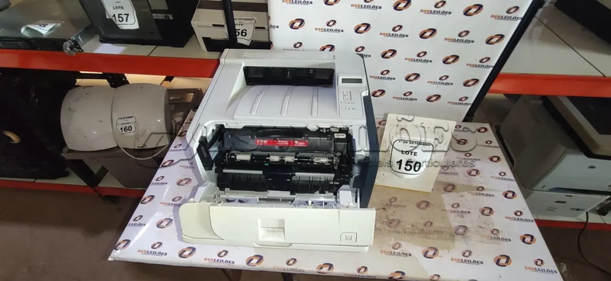 LOTE 150 - 01 IMPRESSORA MODELO LASERJET P2055DN MARCA HP. (NO ESTADO) ATENÇÃO! FAZER A VISITAÇÃO ANTES DE ARREMATAR, NÃO SABEMOS SE FUNCIONA, LEILÃO NÃO TEM GARANTIA E NEM DEVOLUÇÃO, SUJEITO A POSSÍVEIS AVARIAS VISÍVEIS/OCULTAS E/OU AUSÊNCIA DE COMPONENTES.