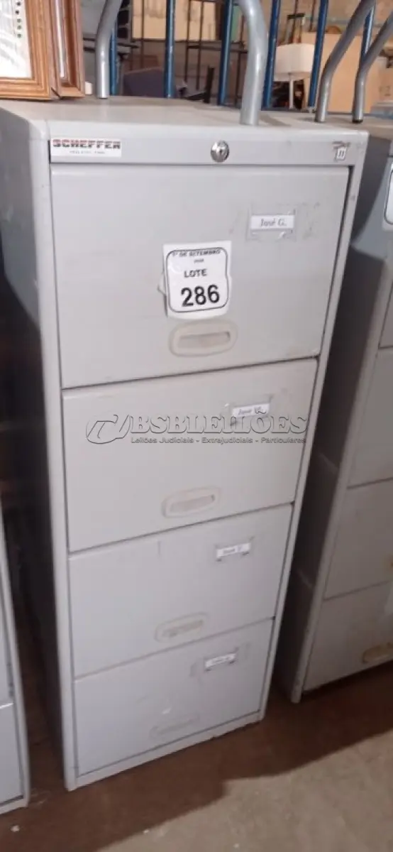 LOTE 286 - 01 ARQUIVO COM 04 GAVETAS EM AÇO. (NO ESTADO) ATENÇÃO! FAZER A VISITAÇÃO ANTES DE ARREMATAR, NÃO SABEMOS SE FUNCIONA, LEILÃO NÃO TEM GARANTIA E NEM DEVOLUÇÃO, SUJEITO A POSSÍVEIS AVARIAS VISÍVEIS/OCULTAS E/OU AUSÊNCIA DE COMPONENTES.