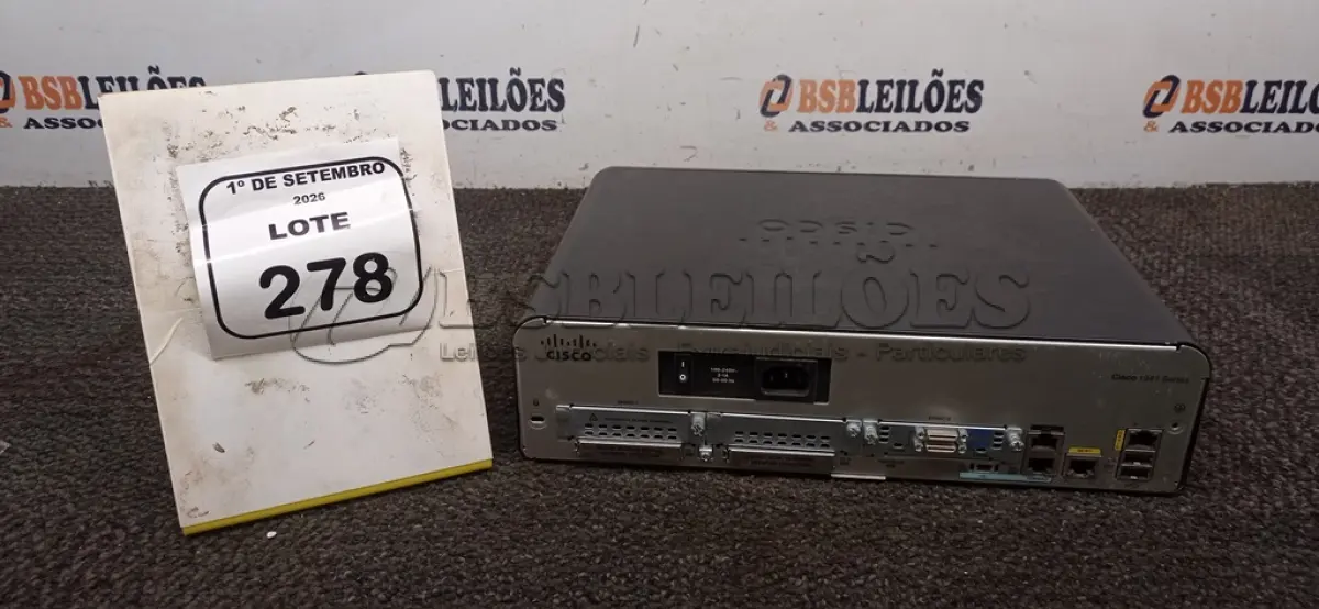 LOTE 278 - 01 ROTEADOR EMPRESARIAL MODELO 1900 SERIES MARCA CISCO. (NO ESTADO) ATENÇÃO! FAZER A VISITAÇÃO ANTES DE ARREMATAR, NÃO SABEMOS SE FUNCIONA, LEILÃO NÃO TEM GARANTIA E NEM DEVOLUÇÃO, SUJEITO A POSSÍVEIS AVARIAS VISÍVEIS/OCULTAS E/OU AUSÊNCIA DE COMPONENTES.