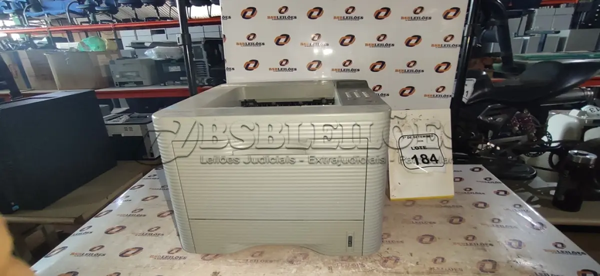 LOTE 184 - 01 IMPRESSORA MODELO ML-3750ND MARCA SAMSUNG. (NO ESTADO) ATENÇÃO! FAZER A VISITAÇÃO ANTES DE ARREMATAR, NÃO SABEMOS SE FUNCIONA, LEILÃO NÃO TEM GARANTIA E NEM DEVOLUÇÃO, SUJEITO A POSSÍVEIS AVARIAS VISÍVEIS/OCULTAS E/OU AUSÊNCIA DE COMPONENTES.