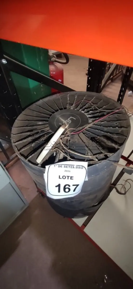 LOTE 167 - 03 EXAUSTORES AXIAL DE 40CM. (NO ESTADO) ATENÇÃO! FAZER A VISITAÇÃO ANTES DE ARREMATAR, NÃO SABEMOS SE FUNCIONA, LEILÃO NÃO TEM GARANTIA E NEM DEVOLUÇÃO, SUJEITO A POSSÍVEIS AVARIAS VISÍVEIS/OCULTAS E/OU AUSÊNCIA DE COMPONENTES.