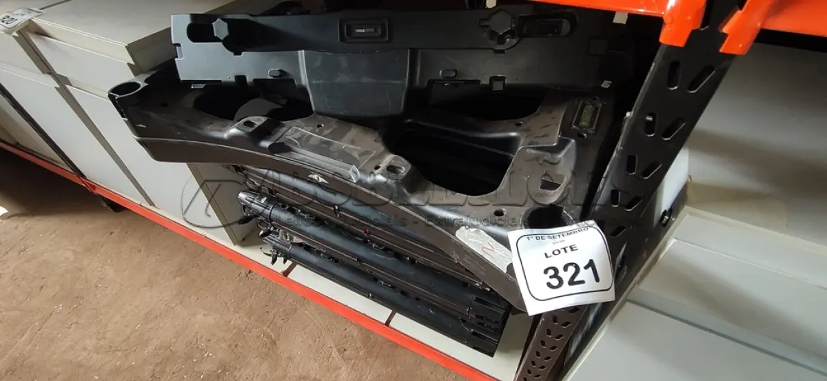 LOTE 321 - 01 PORTAL DETECTOR DE METAL PORTÁTIL. (NO ESTADO) ATENÇÃO! FAZER A VISITAÇÃO ANTES DE ARREMATAR, NÃO SABEMOS SE FUNCIONA, LEILÃO NÃO TEM GARANTIA E NEM DEVOLUÇÃO, SUJEITO A POSSÍVEIS AVARIAS VISÍVEIS/OCULTAS E/OU AUSÊNCIA DE COMPONENTES.