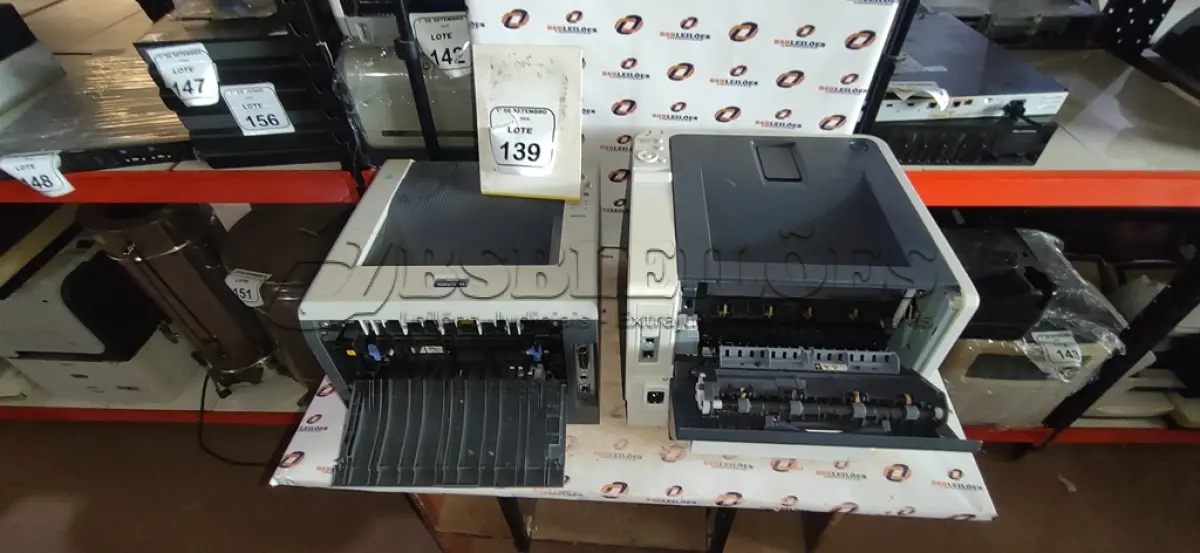 LOTE 139 - 01 IMPRESSORA MODELO ES5112MARCA OKI E 01 IMPRESSORA MODELO HL-5250DN MARCA BROTHER. (NO ESTADO) ATENÇÃO! FAZER A VISITAÇÃO ANTES DE ARREMATAR, NÃO SABEMOS SE FUNCIONA, LEILÃO NÃO TEM GARANTIA E NEM DEVOLUÇÃO, SUJEITO A POSSÍVEIS AVARIAS VISÍVEIS/OCULTAS E/OU AUSÊNCIA DE COMPONENTES.