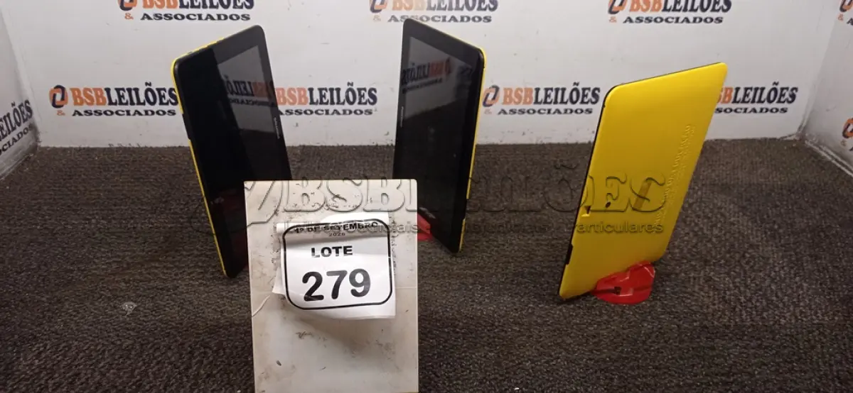 LOTE 279 - 03 TABLETS MARCA POSITIVO SEM FONTE. (NO ESTADO) ATENÇÃO! FAZER A VISITAÇÃO ANTES DE ARREMATAR, NÃO SABEMOS SE FUNCIONA, LEILÃO NÃO TEM GARANTIA E NEM DEVOLUÇÃO, SUJEITO A POSSÍVEIS AVARIAS VISÍVEIS/OCULTAS E/OU AUSÊNCIA DE COMPONENTES.